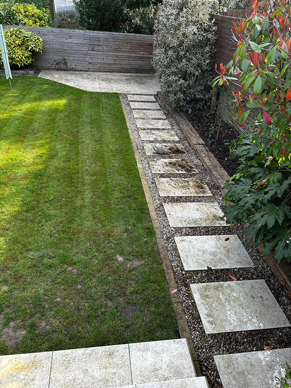 Previous TR Gardening project Example of previous TR Gardening work